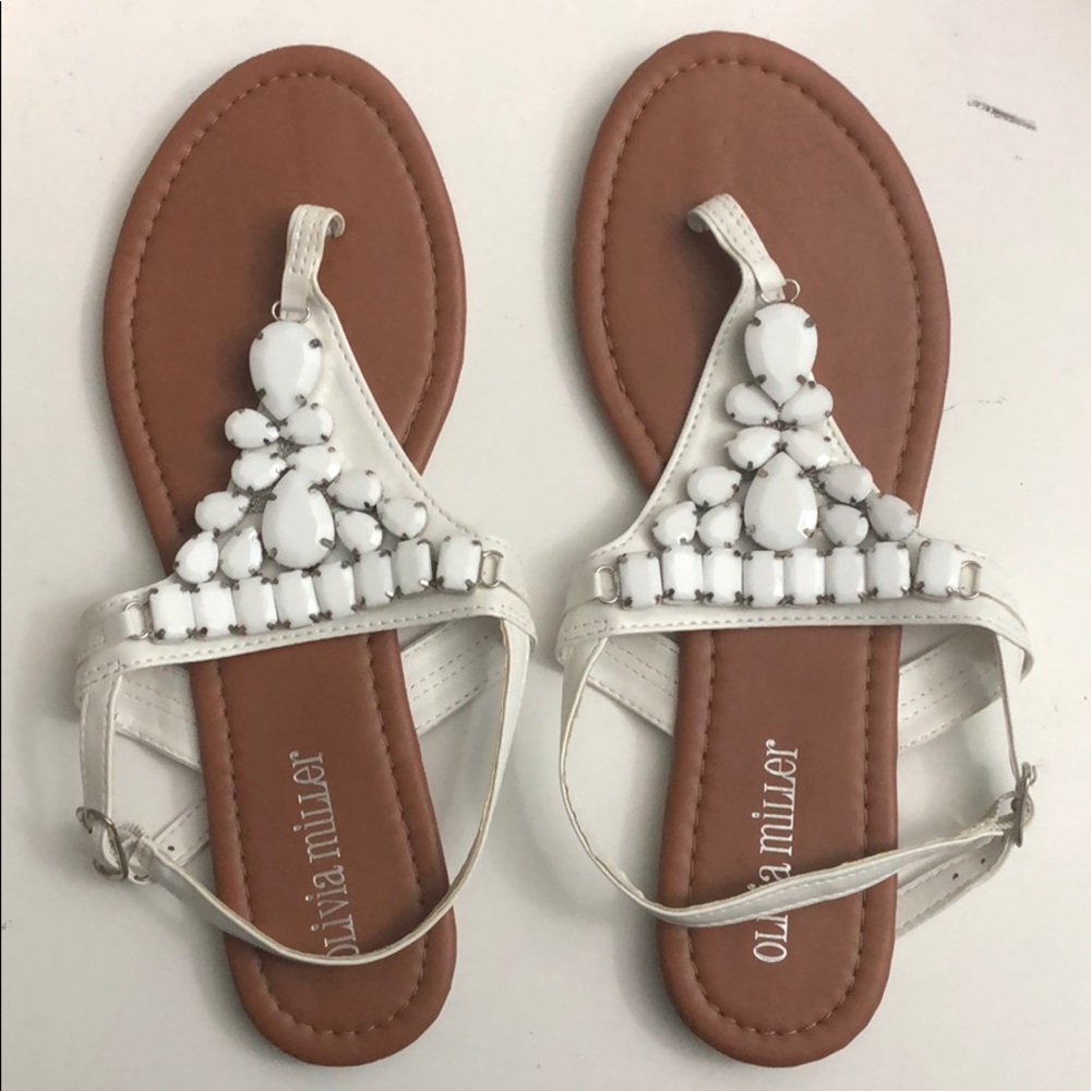 Olivia Miller size 8 white sandals (New!)